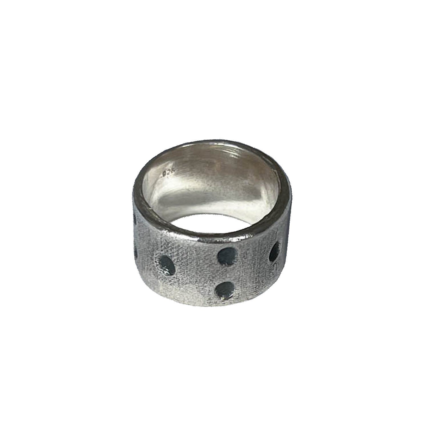 LOVETHANKS - Circle Ring