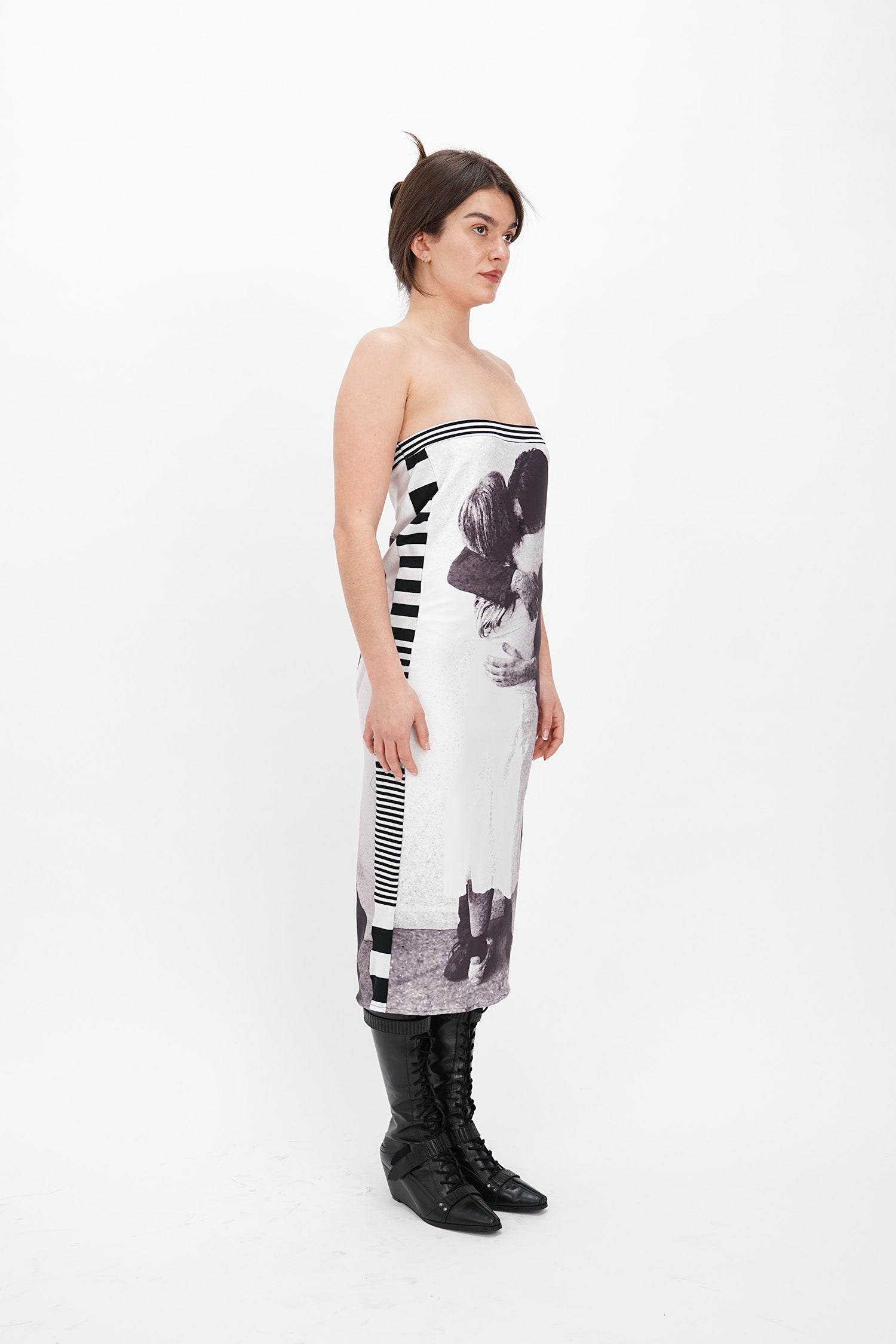 It's My Roommates - Cheeky Hug Dress