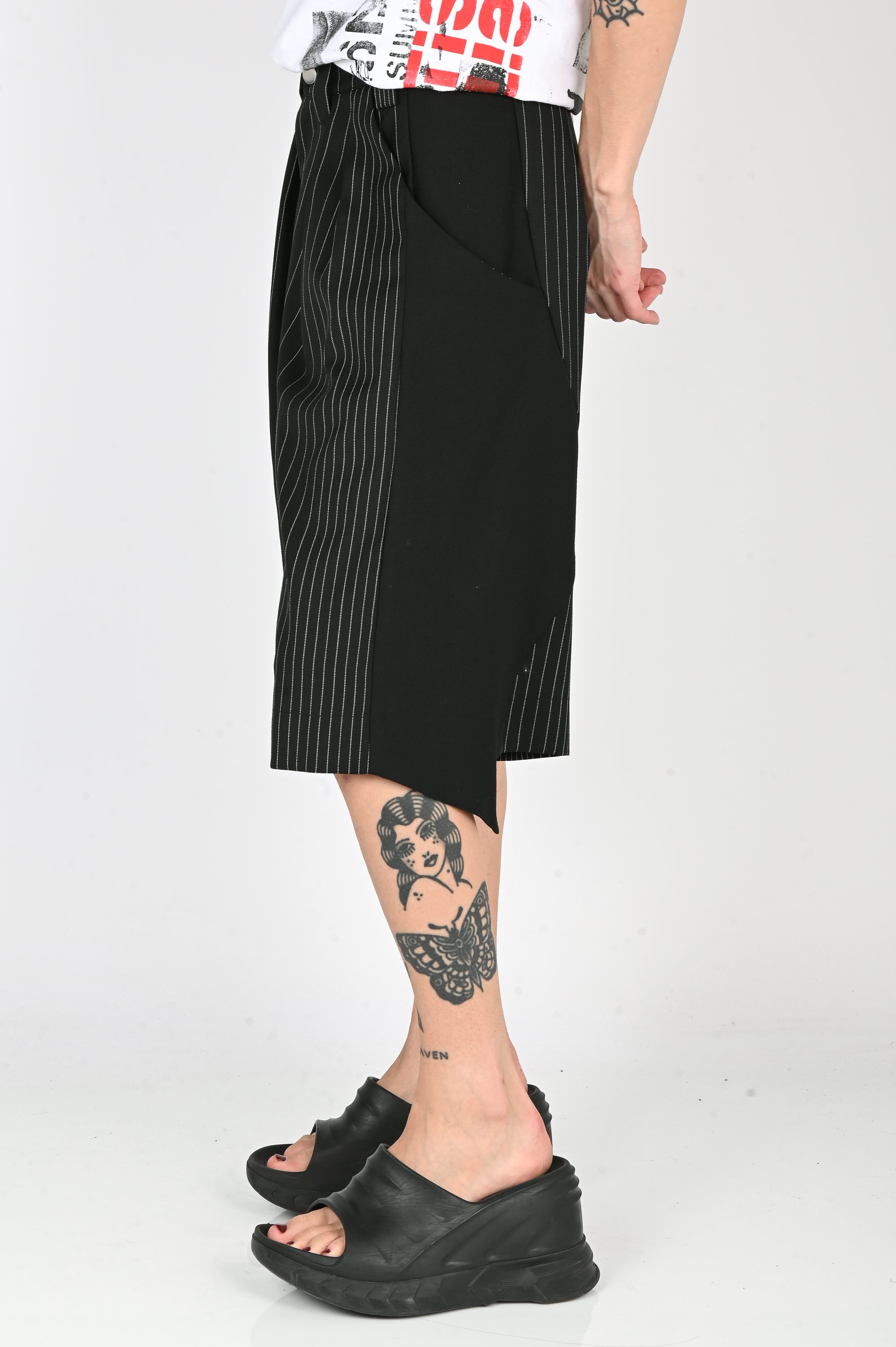 ASAU - Tux Pin Short - Black/White Pinstripe