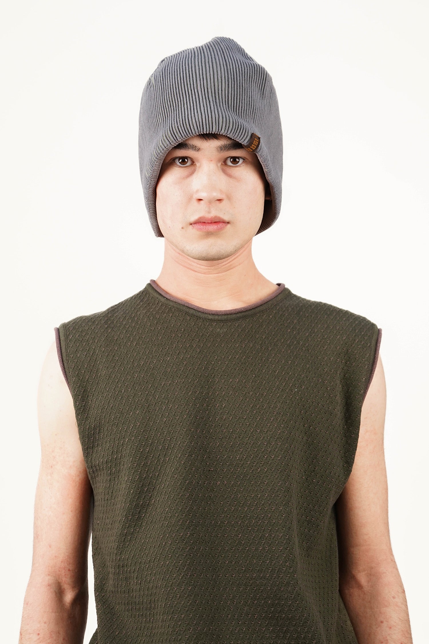 Isa Boulder スリーブニット ISA BOULDER Arc Sleeveless Rayon-Knitted Top | endource