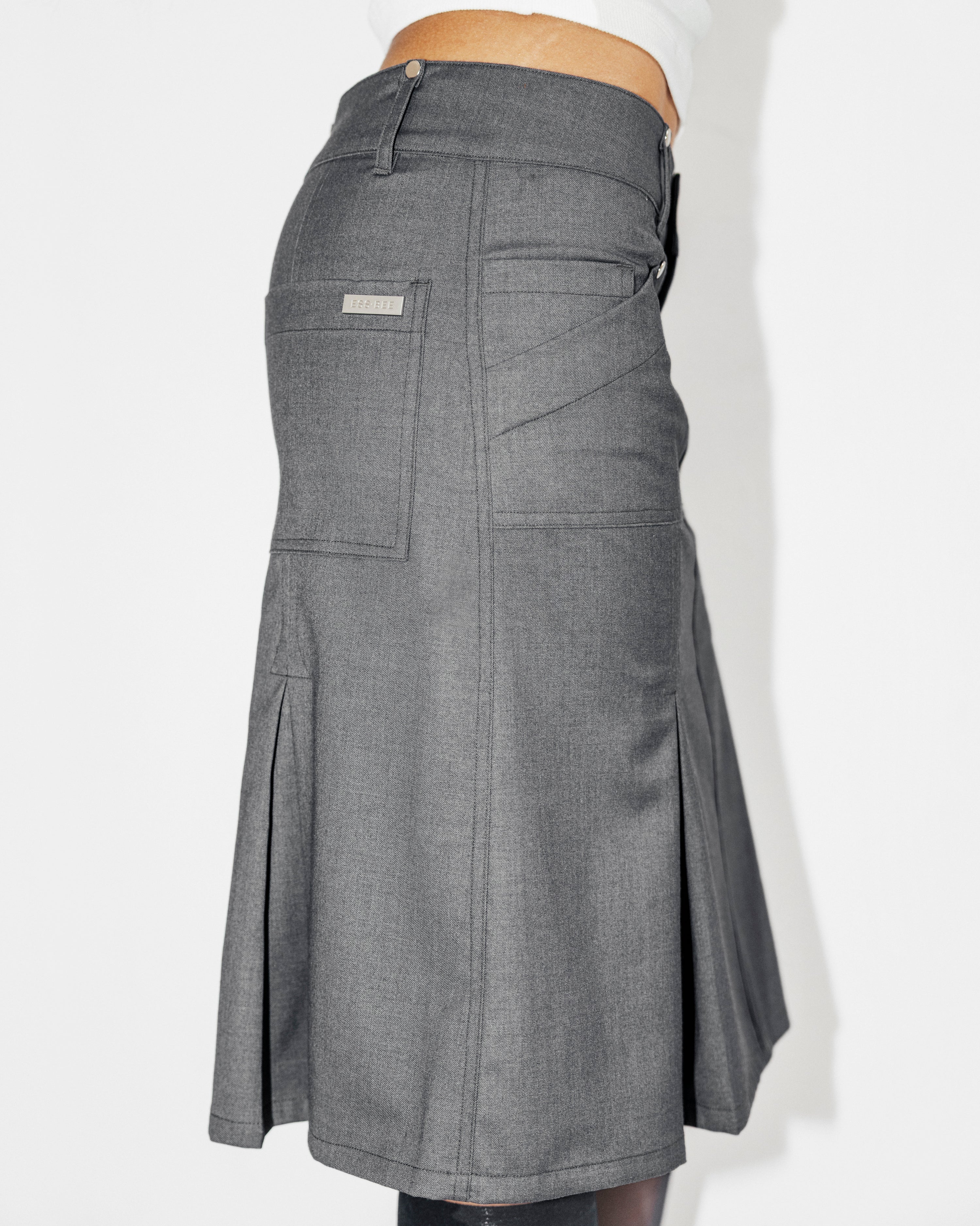 ESS.BEE - Utility Midi Skirt - Grey