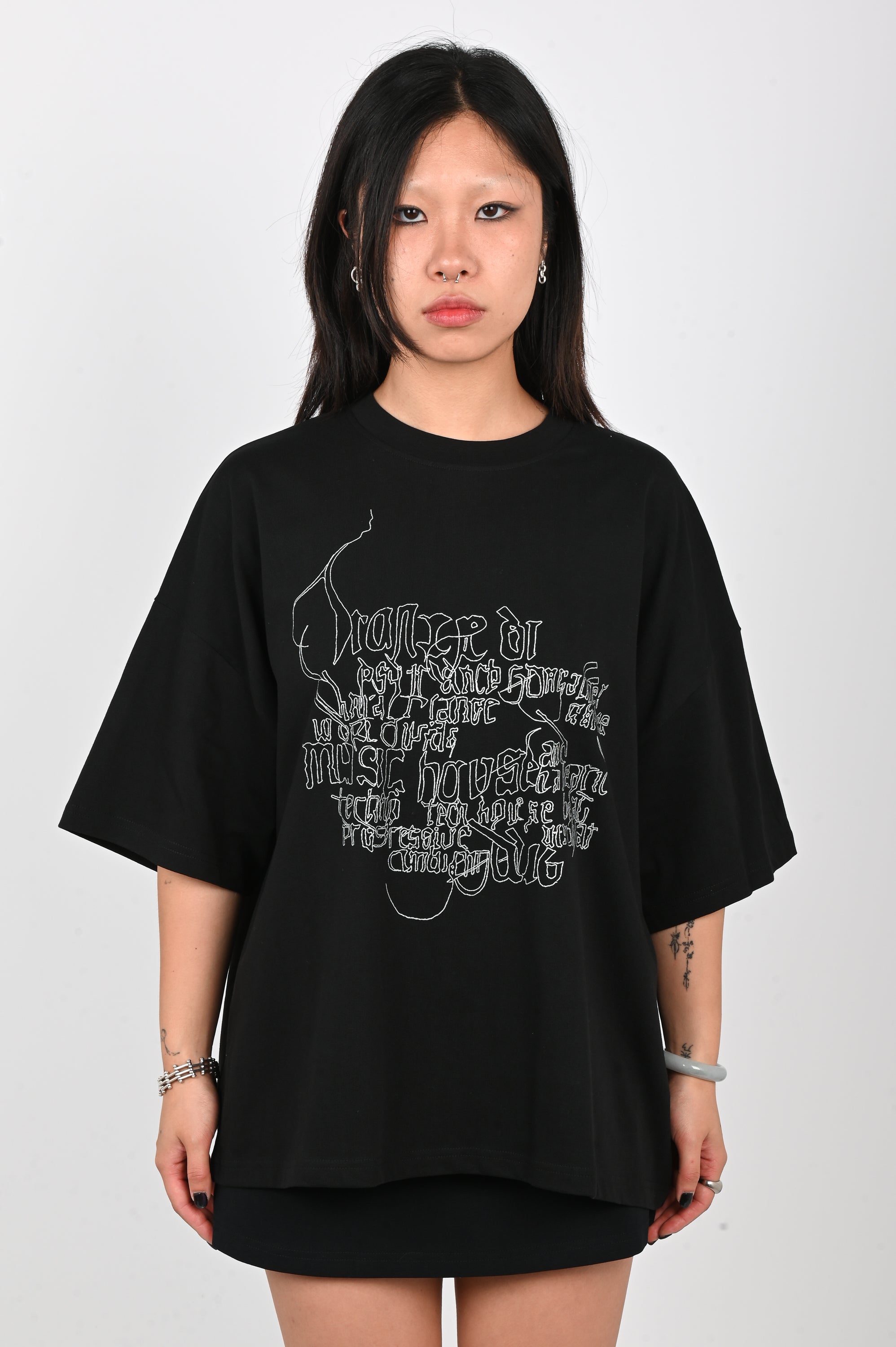 Club Venus - Club Wub Boxy Tee - Black/Silver