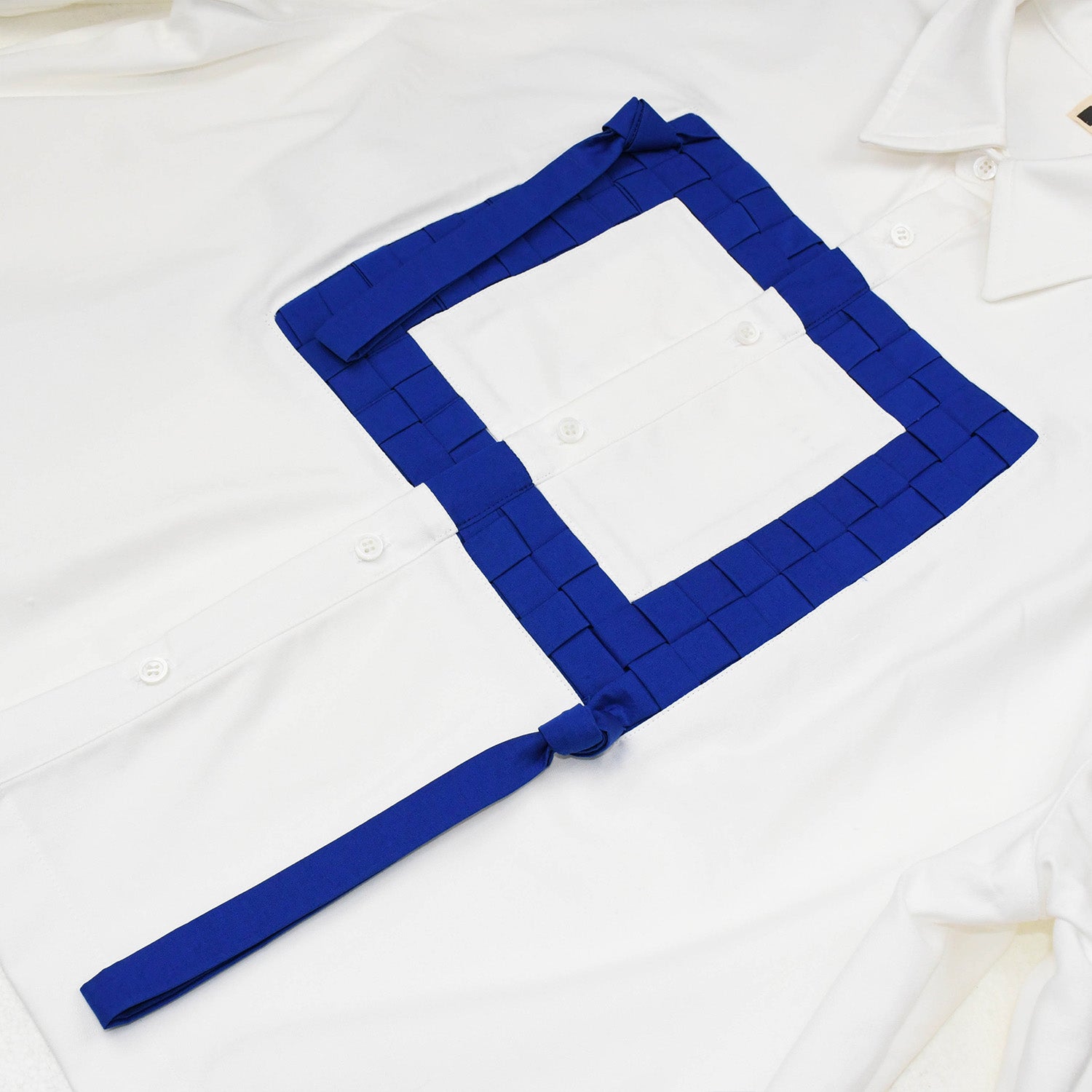 Iti Clothes - The Square (Cropped) - White/Cobalt