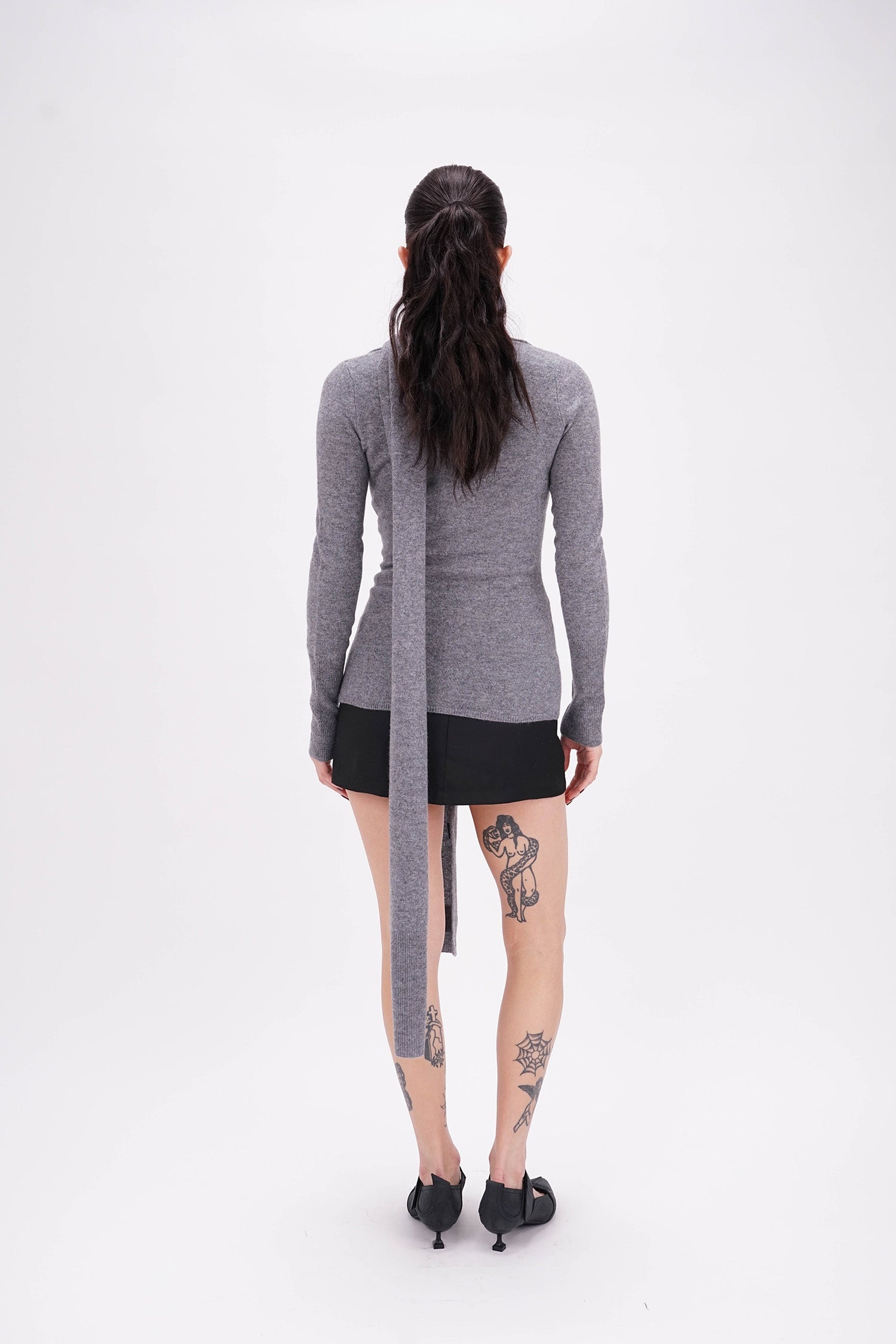 Be Right Back - Retired Cheerleader V-Neck Knit - Mid Grey