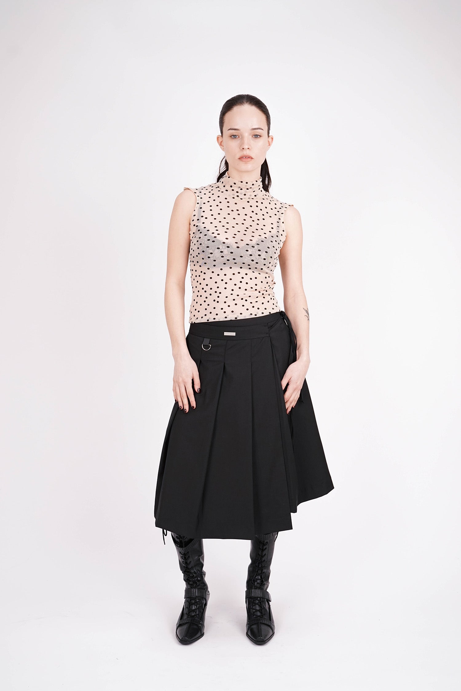 ESS.BEE - Pleated Skirt - Black