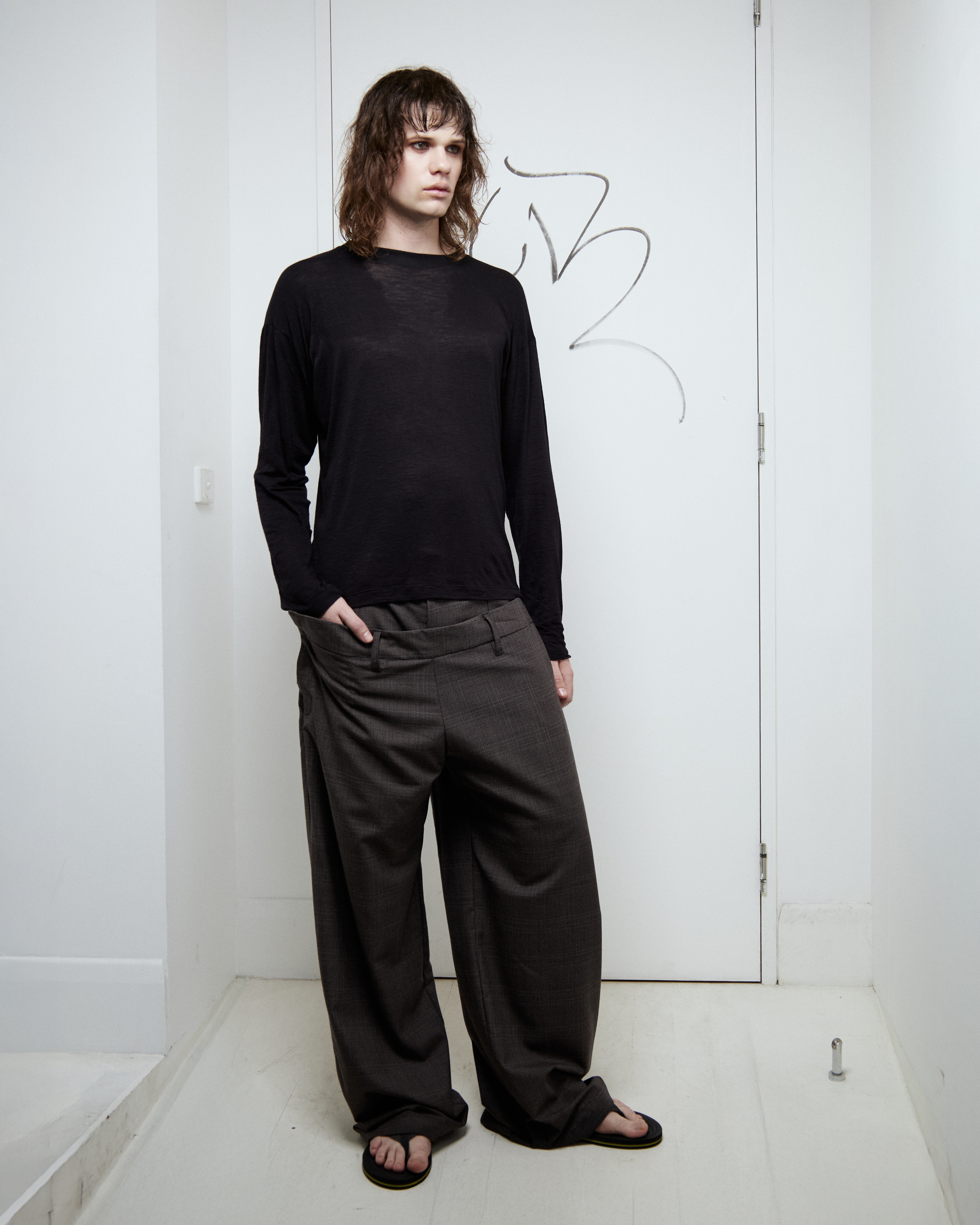 KAHE - Bamboo Viscose Mens Long Sleeve Top - Black