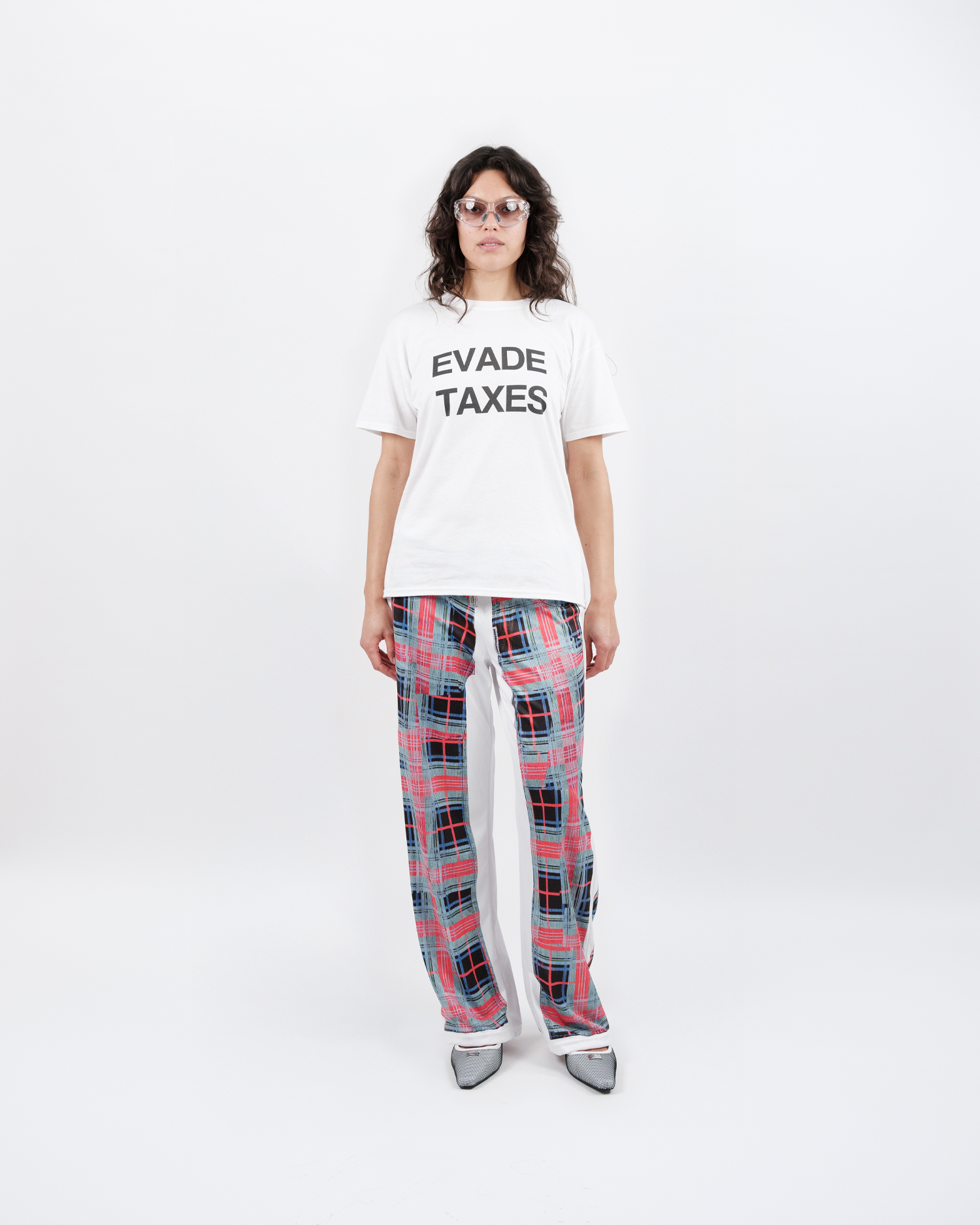 EVADE HOUSE - MÓ x Evade Derien Sunglasses - Crystal