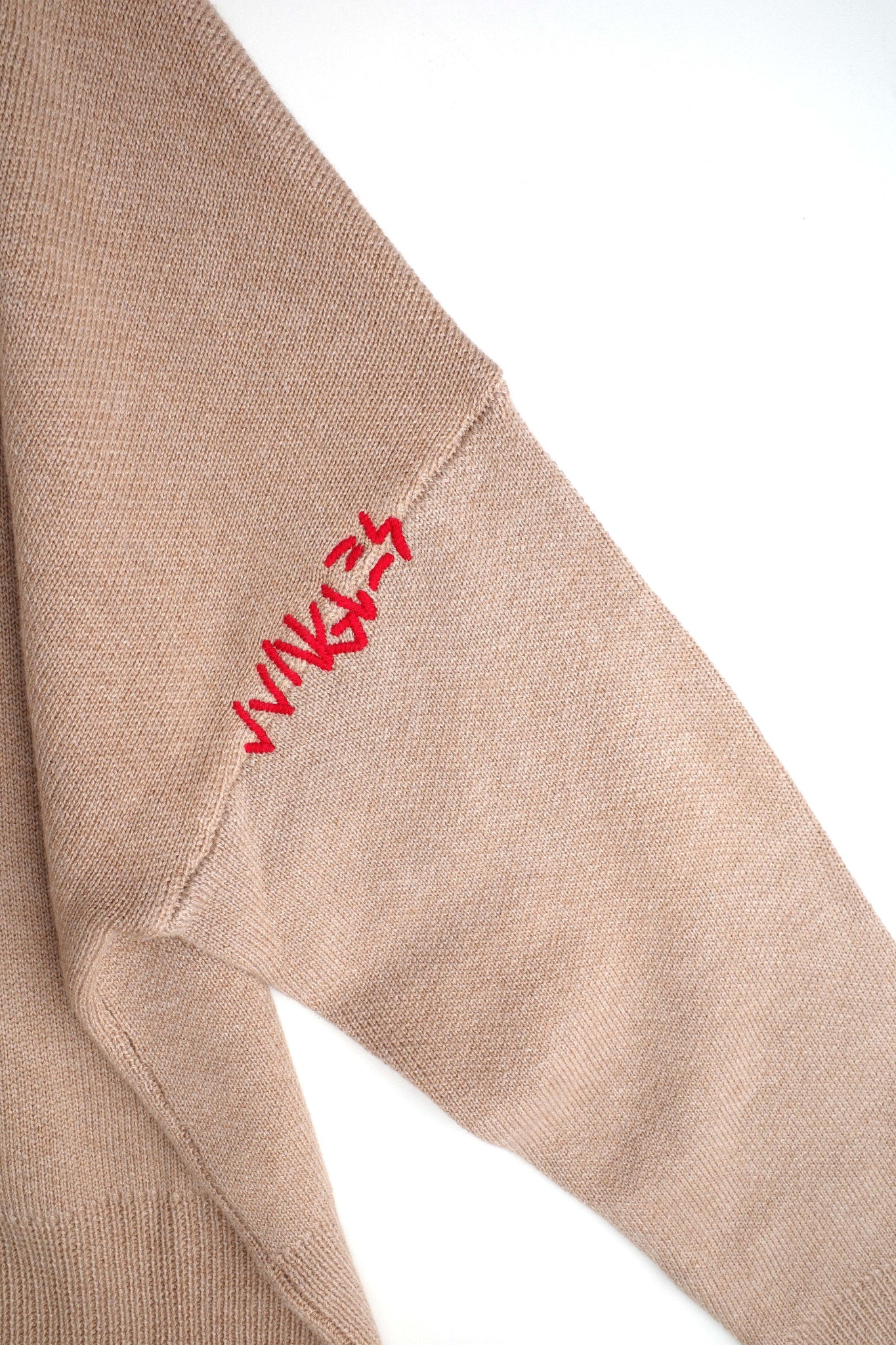 JUNGLES JUNGLES - Logo Boxy V Neck Knit - Beige