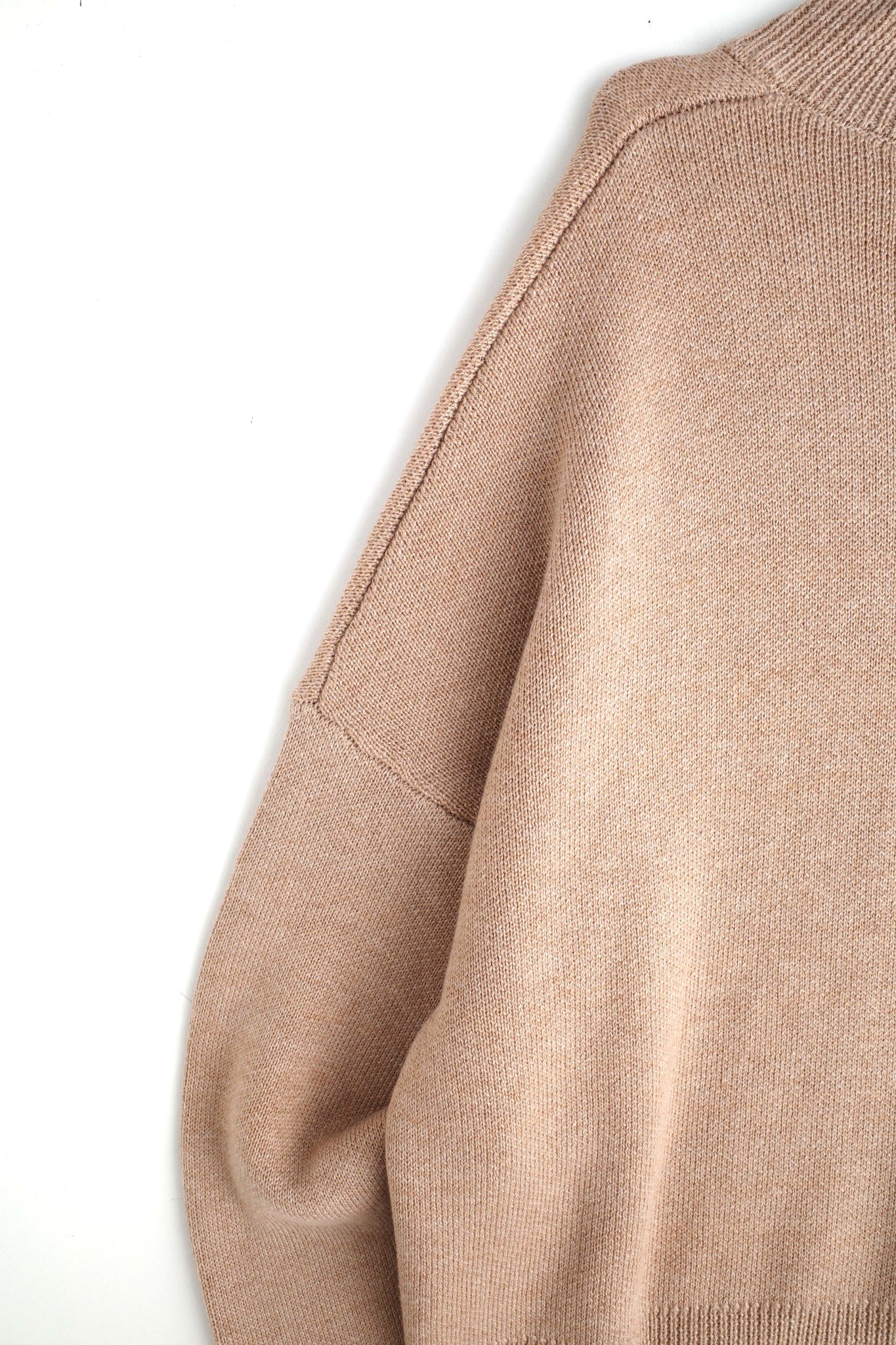 JUNGLES JUNGLES - Logo Boxy V Neck Knit - Beige