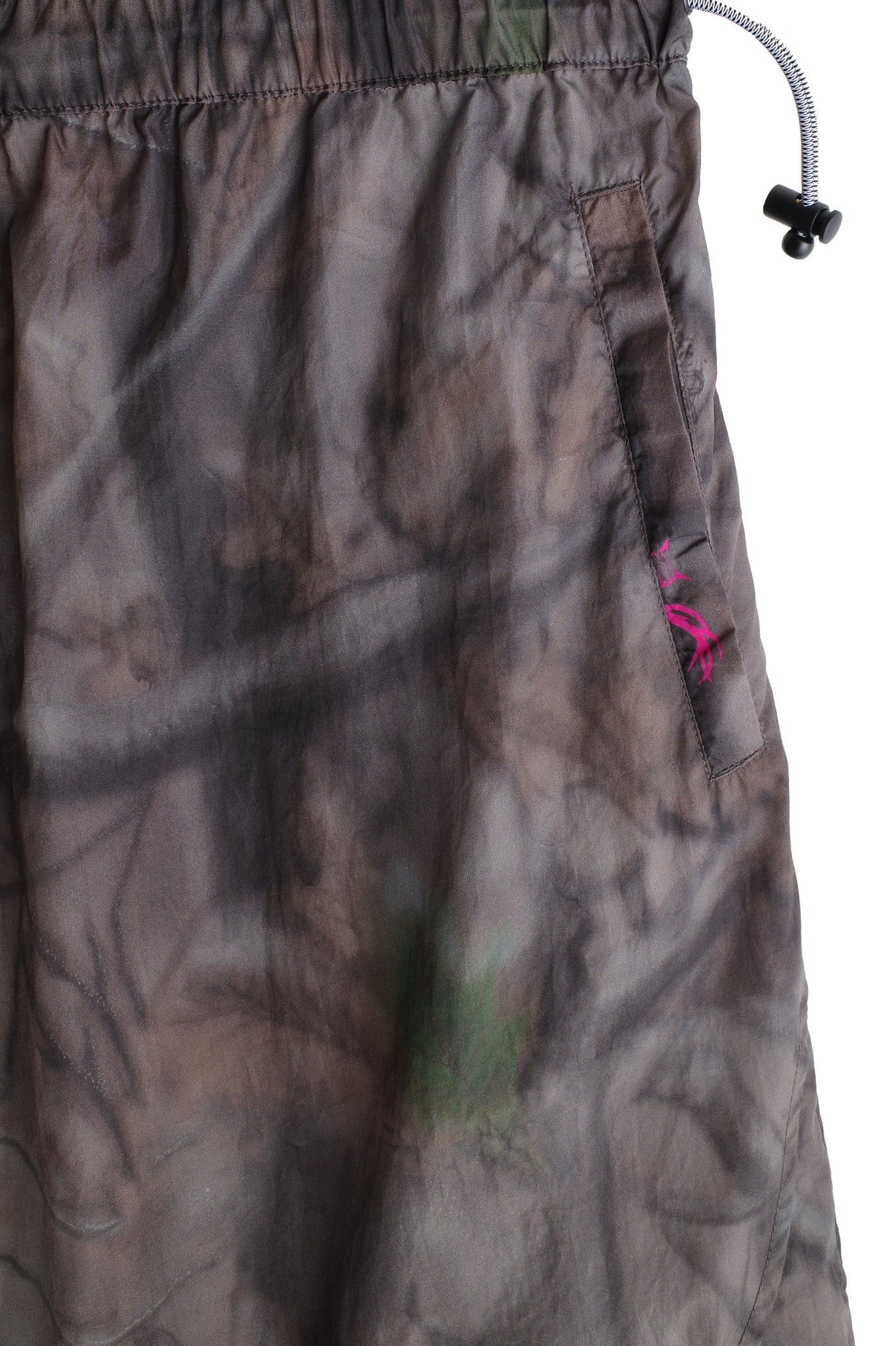 JUNGLES JUNGLES - Fake Tree Camo Parachute Pant