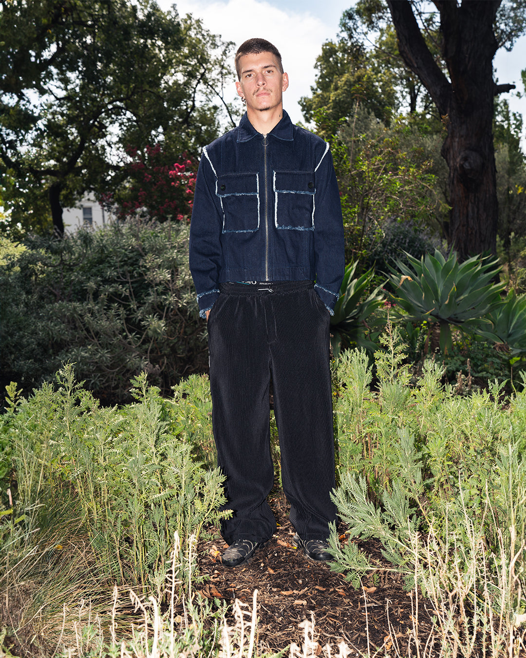 JUNGLES JUNGLES - Pleats Pant - Black